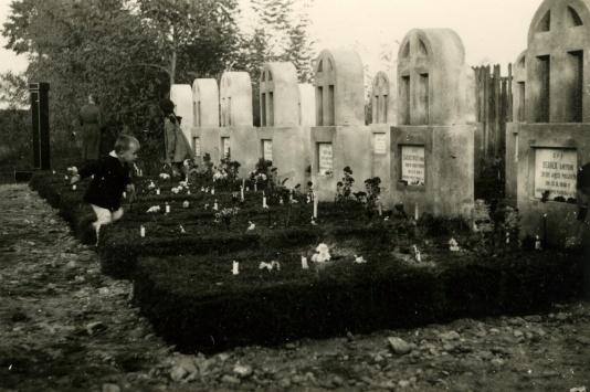Cmentarz polskich żołnierzy zmarłych podczas internowania w obozie Targu-Jiu w Rumunii