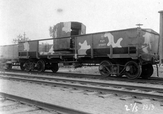 Pociąg pancerny Śmigły należący do 5 pułku piechoty Legionów na Litwie.