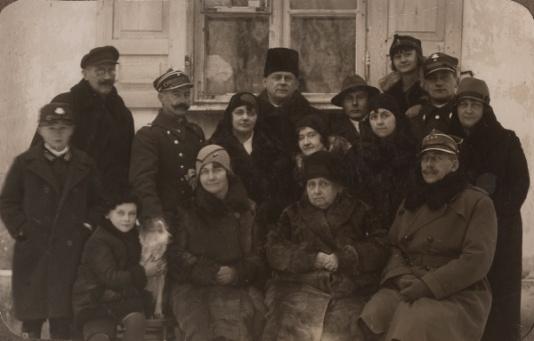 Spotkanie rodzinnne w Radzyniu Podlaskim. Na zdjęciu widoczne rodziny Petrulewiczów, Kossińskich i Kobylańskich.