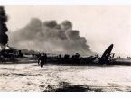 Lotnisko polowe aliantów w Sint-Denijs-Westrem pod Gandawą (Belgia) po bitwie powietrznej z Niemcami