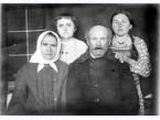 Rodzina Sacałów deportowana z Zarzyszcza (pow. Żółkiew, woj. lwowskie) do Nowej Jerudy (Krasnojarski Kraj, ZSRR).
